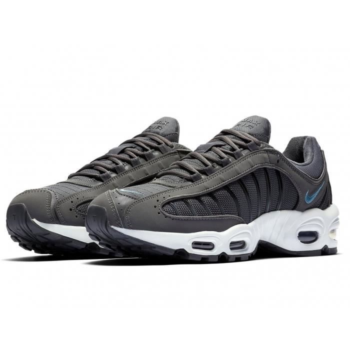 Nike online tailwind grise