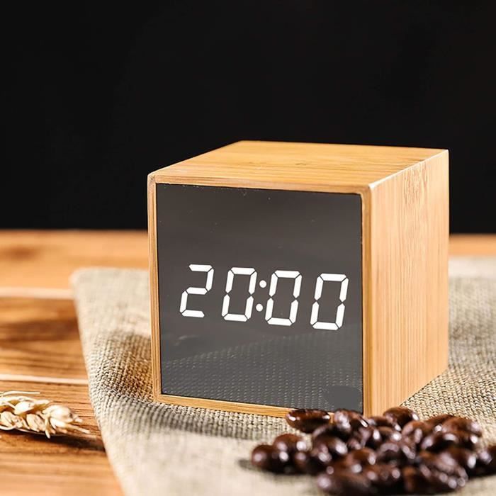 Radio-Réveil En Bois Rétro Multifonction – Grand Écran HD – Affichage Heure, Température, Date – Charge USB & Commande Vocale