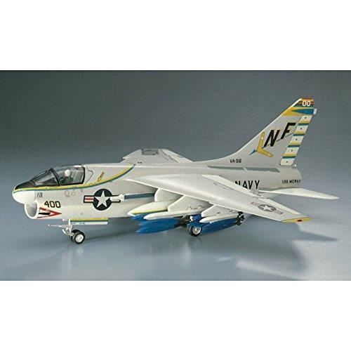 HAS00238 1:72 Hasegawa A-7A Corsair II - Sprue Brothers Models LLC