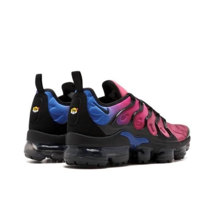 Air vapormax plus black best sale team red hyper violet (w)