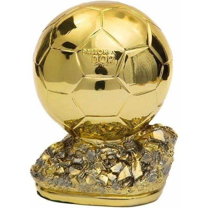 Wereldbeker Fifa - Trofee Tegen De Witte Achtergrond. Oktober 2022 in