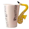 tasse en céramique café mug instrument mug cadeau créatif saxophone jaune portée-0