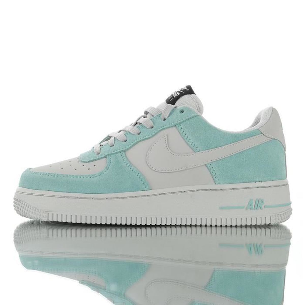 Baskets Nike Air Force 1 '07 Femme et Homme Vert Vert Vert ... Baskets Nike Air Force 1 '07 Femme et Homme Vert Vert Vert ...
