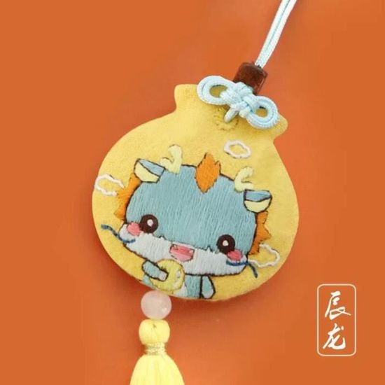 Arricraft Kit De Fabrication De Porte-clés 630 Pièces, Y Compris Des Perles En Acrylique En Forme De Cœur Et De Lettre, Des Porte-clés Fendus En Fer Et Un Cordon En Polyester Ciré