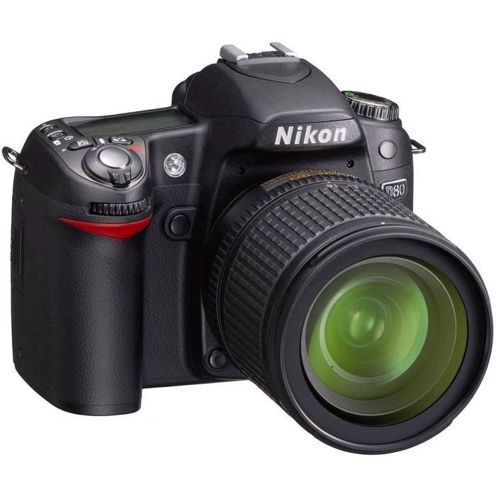 NIKON D80 Noir + 18-135 mm