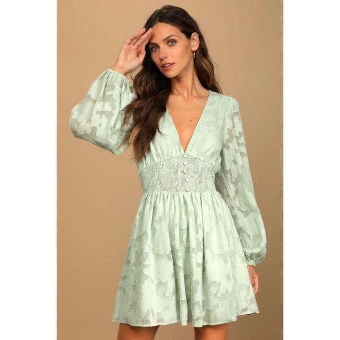 Robe Dentelle delicate mode fleur a manches longues belle femme