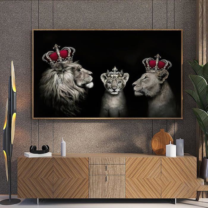 Poster Famille De Lions Couronnés - Impression Art Moderne Pour Salon Et Chambre (30x60cm)