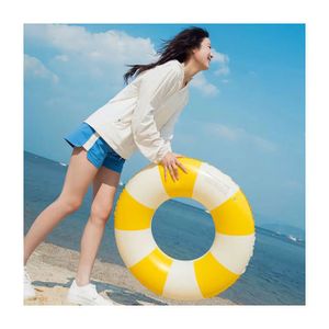 MewVeer Flotteur Piscine Gonflable Pour Adultes Et Enfants – Grand Anneau Avec Porte-gobelet, PVC Résistant, Parfait Pour La Plage Et La Détente