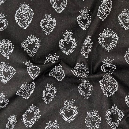 CHEHOMA Ex Voto En Métal Doré Mat, Coeur Et Croix Gravés De Motifs Géométriques, Croix Sainte - Or Dimension : 15x9 Cm