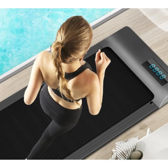 Modèle de famille de tapis roulant plat petit écran LCD de tapis roulant simple pliant silencieux et installation rapide