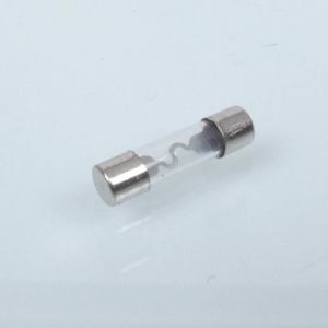 BOITE DE 10 FUSIBLES EN VERRE 15 AMPERES DIMENSION 6.3 x 27 MM AUTO MOTO SCOOTER VOITURE FUSIBLE 
