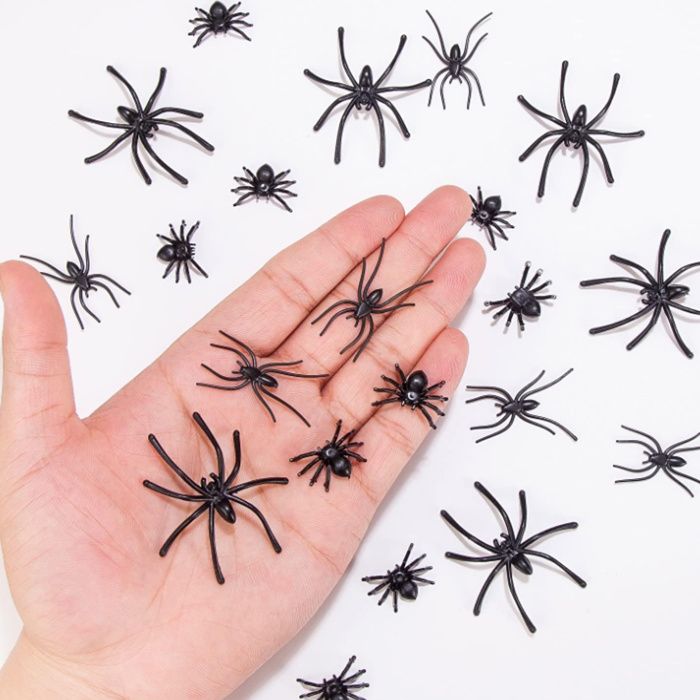120 Mini Araignées En Plastique Réalistes - 4 Couleurs - Pour Farces, Halloween, Décoration Maison Hantée