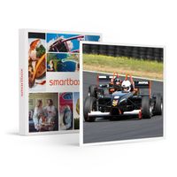 Smartbox - Pilotage sur le circuit de Pau-Arnos : 6 tours de piste au volant d'une Formule 3 - Coffret Cadeau | 