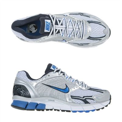 Nike vomero 2025 4 gris