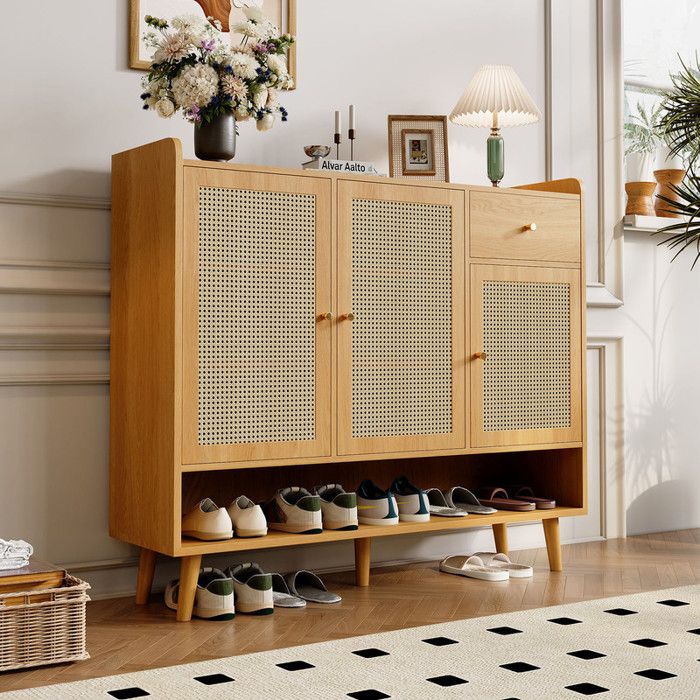 Meuble à Chaussures - Armoire en Rotin Naturel - 3 Portes - 1 Tiroir - 120x35x106 cm