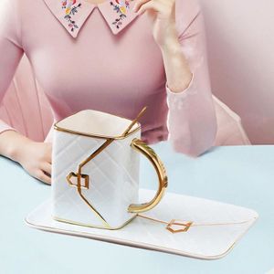 Lot De 4 Tasses à Café Céramique – Forme Sac à Main – Thème Mariage / 4th July – Neuf