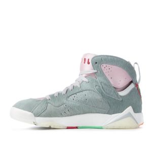 CHAUSSURES BASKET-BALL Basket Nike AIR JORDAN 7 HARE 2.0 - Réf. CT8528-002. Couleur : Gris, Rose, Blanc. La basket Nike Air Jordan 7 Retro rend hommage