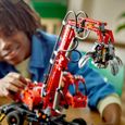 LEGO Technic 42144 La Grue de Manutention - Jouet de Construction Éducative pour Enfants de 10 Ans et Plus-3