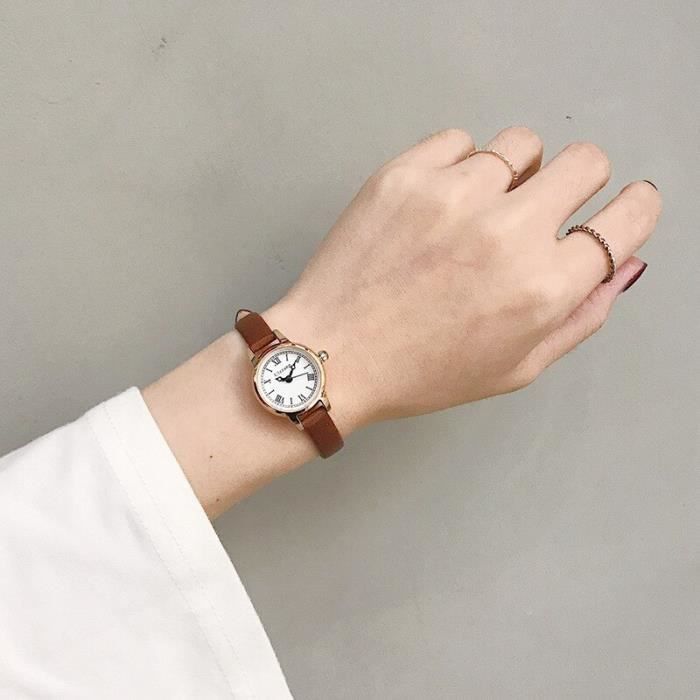 Montre femme sale petite