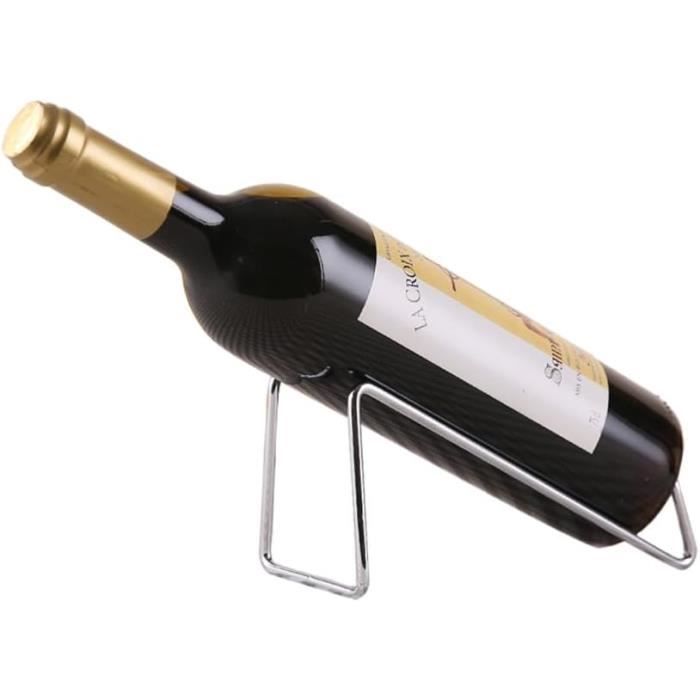 Une Bouteille De Vin Rouge Se Trouve Dans Une Caisse En Bois Avec Des