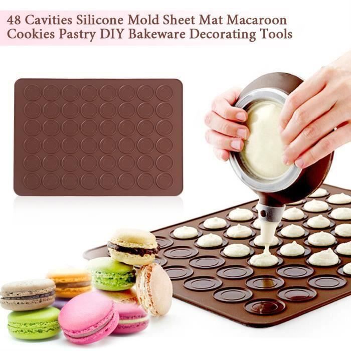 BYFRI Kit Moule Macaron 48 Cavités Silicone - Tapis Cuisson + Buse - Accessoires Pâtisserie
