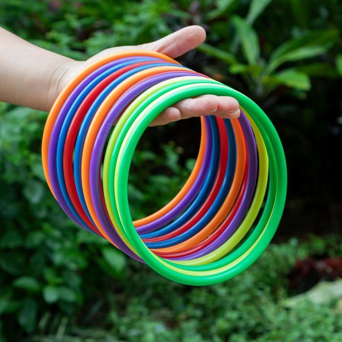12 Anneaux de Lancer Plastique - Jeu d'Adresse pour Enfants - Fêtes