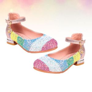 les talons pour les petites filles