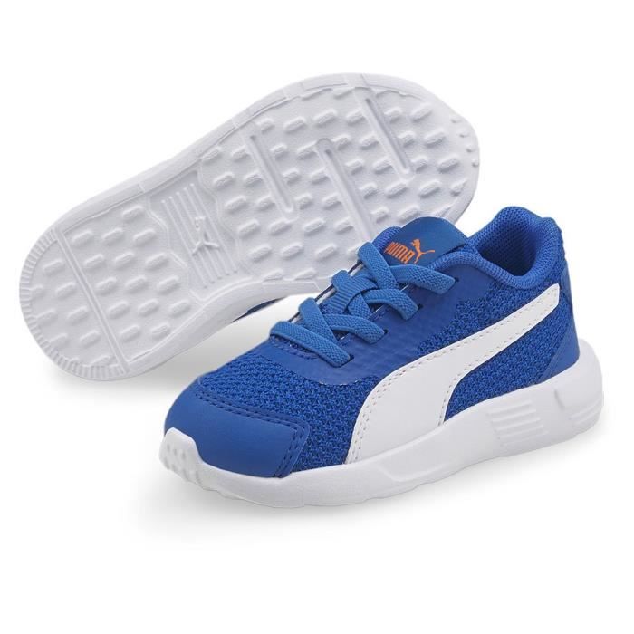 Puma Un look classique adapté aux petits pieds le Taper est à la fois élégant et super confortable avec une construction légère une
