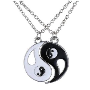 Obsidienne noire naturelle sculptée Yin Yang huit diagrammes pendentif chaînette