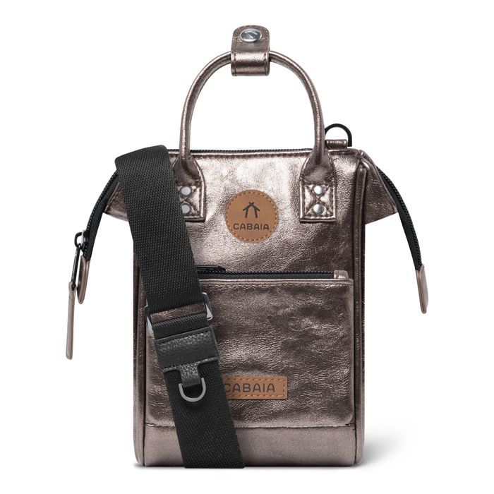 Sac à épaule bandoulière - CABAIA - Adventurer Iridescent Nano Bag Louisville - bronze - 100% polyuréthane - 19x13x7 cm Sac à épaule bandoulière - CABAIA - Adventurer Iridescent Nano Bag Louisville - bronze - 100% polyuréthane - 19x13x7 cm