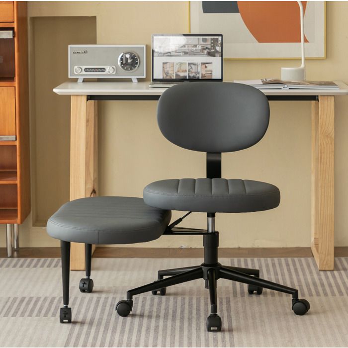 Chaise de bureau ergonomique grise sans accoudoirs hauteur réglable pivotante 360° avec repose-pieds intégré