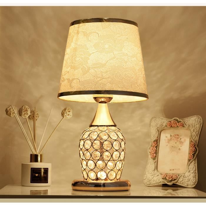 Lampe de table en cristal de style européen lampe de chevet décorative créative chambre à coucher moderne simple mode romantique