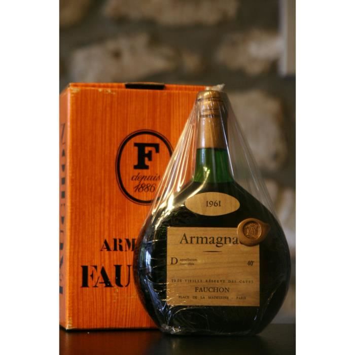 Tres vieille reserve de la maison Fauchon 1961 Simple