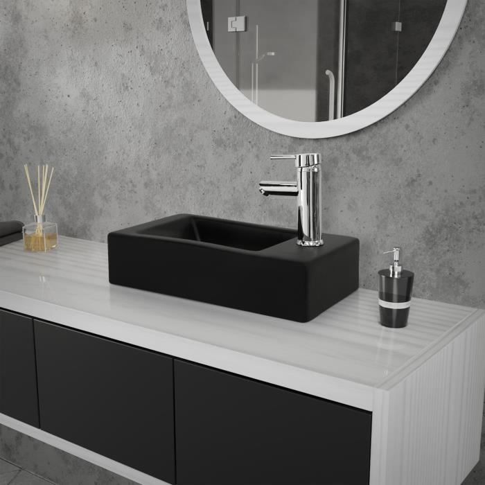 Lavabo Mural En Céramique Blanc - Dimensions 62x39x12 Cm - Espacement 26 Cm - Compatible Raccords DIN