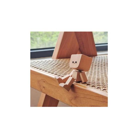 ZTTD Figurine Homme en Bois Secouant, Petite Figurine en Bois Charmante Qui Oscille avec 12 Expressions Magnétiques, Ornement de Voiture Fait Main Portable Décoration de Bureau, Cadeau Créatif