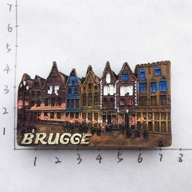 Lot De 3 Aimants Vintage 1996 – Bâtiments Architecture 3D En Céramique, Signés W.U.