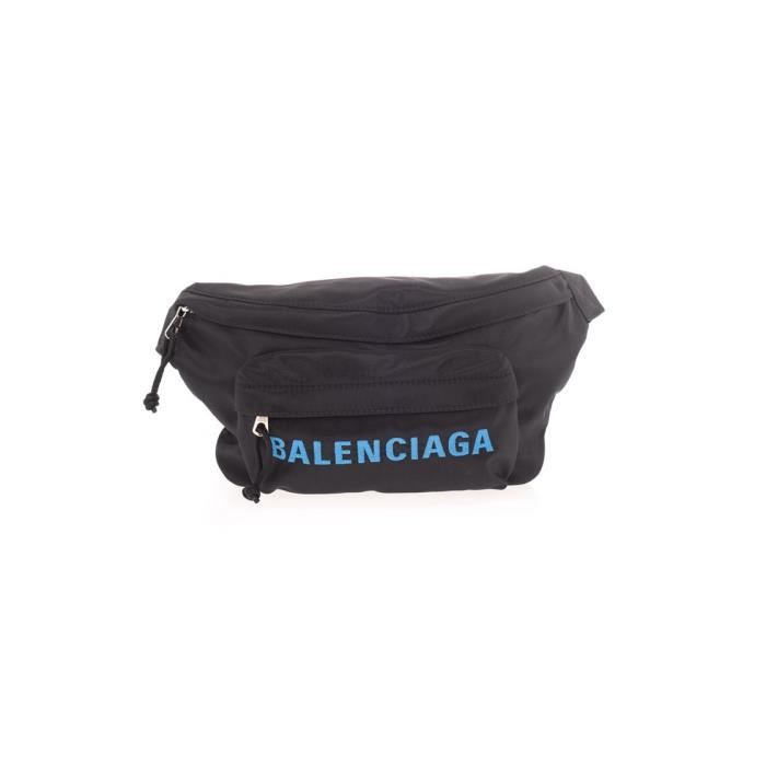 banane balenciaga