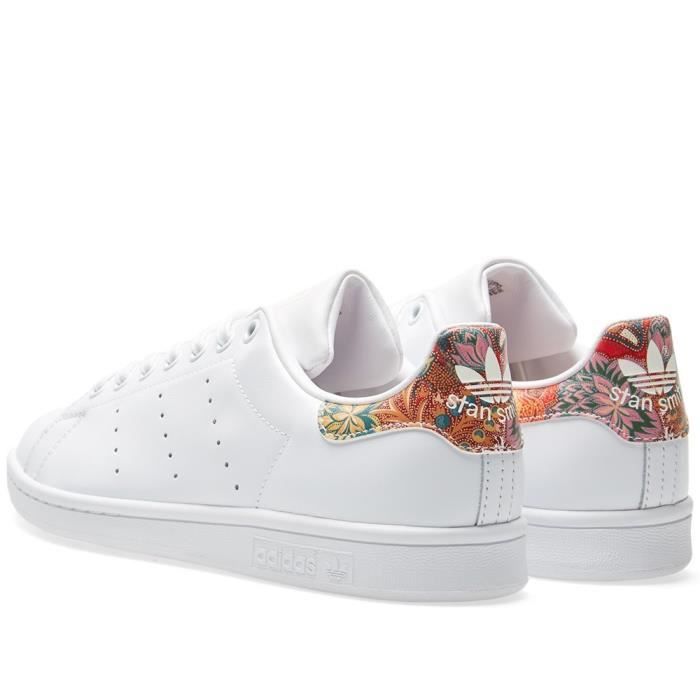 adidas originals Baskets - Stan Smith W (Blanc) - Baskets chez Sarenza  (494795)