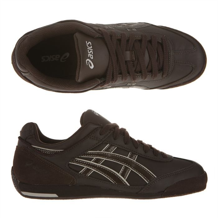 asics striker