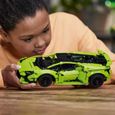 LEGO® Technic 42161 Lamborghini Huracán Tecnica, Kit de Maquette de Voiture pour Enfants Fans de Sport Automobile-4