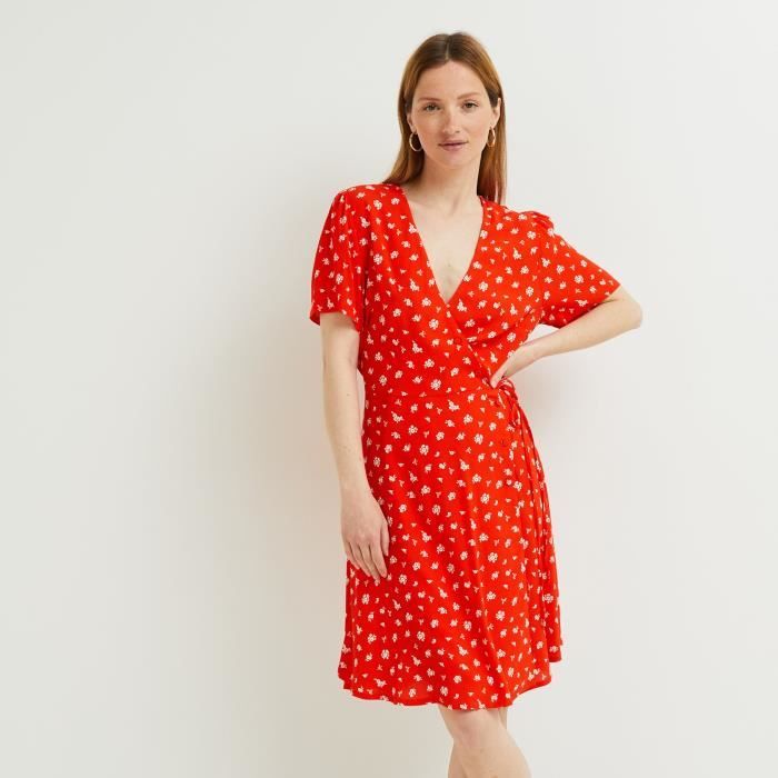 Robe cache coeur rouge a pois sale