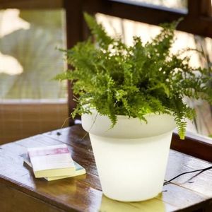 POT LUMINEUX Pot de fleurs lumineux extérieur - NEWGARDEN - MAGNOLIA LIGHT - Blanc - Electrique - Polyéthylène