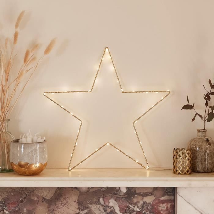 Lights4fun Deco de Noel Etoile Lumineuse de 34cm en Metal Dore a Piles avec 40 LED Blanc Chaud
