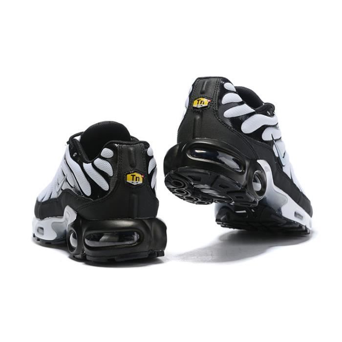 Baskets NIKEEEs Air tn Plus 3 8909 113 Hommes noir et blanc Sz 41