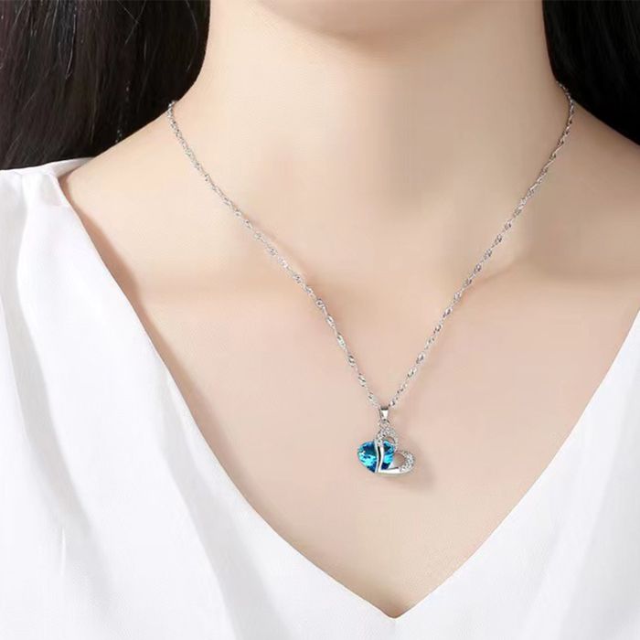 Collier Vintage Cœur Avec Cristaux Saphirs Bleus - Couleur Argent - Occasion Parfaite