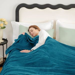Couverture Polaire Good Nite - Ultra Douce Et Chaud - Bleu Marine - 130x150 Cm - Parfaite Pour Lit Simple