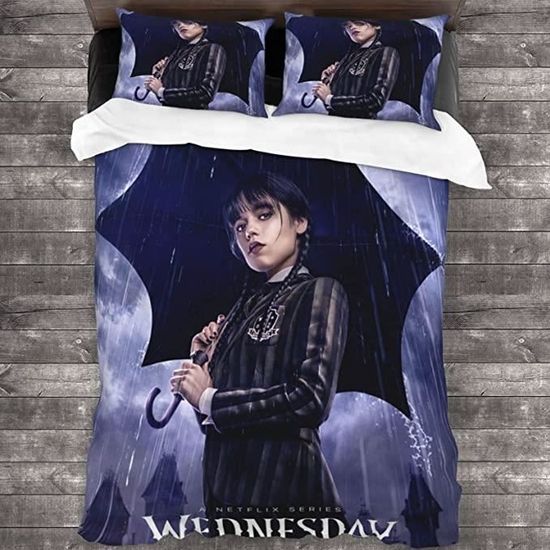 Parure De Lit Wednesday Adams – Housse Couette Réversible 140x200 Cm + Taie 63x63 – Microfibre Polyester – Style Gothique