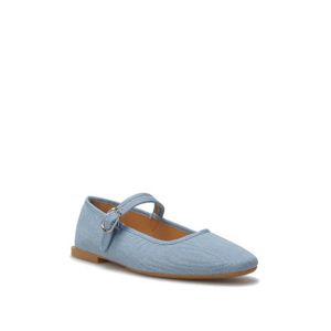 La modeuse sale ballerine