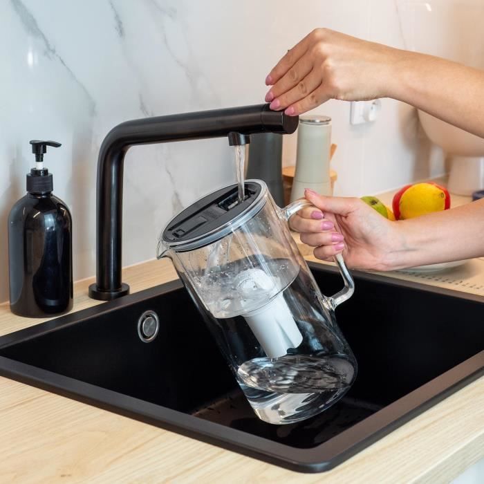 Wessper Carafe filtrante eau 2,7L – Compatible avec Brita Maxtra – Pichet filtre eau avec 1 cartouche – Réduit Calcaire & Chlore – Blanc