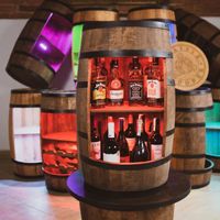 Creative Cooper Tonneau en bois casier à vin Meuble Rangement Bouteille Alcool Bar de jardin 80cm Wengé Éclairage LED sept couleurs